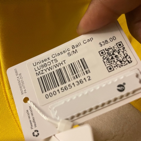 Lululemon Unisex Classic Ball Cap Maize Yellow/Wht NWT main image 10